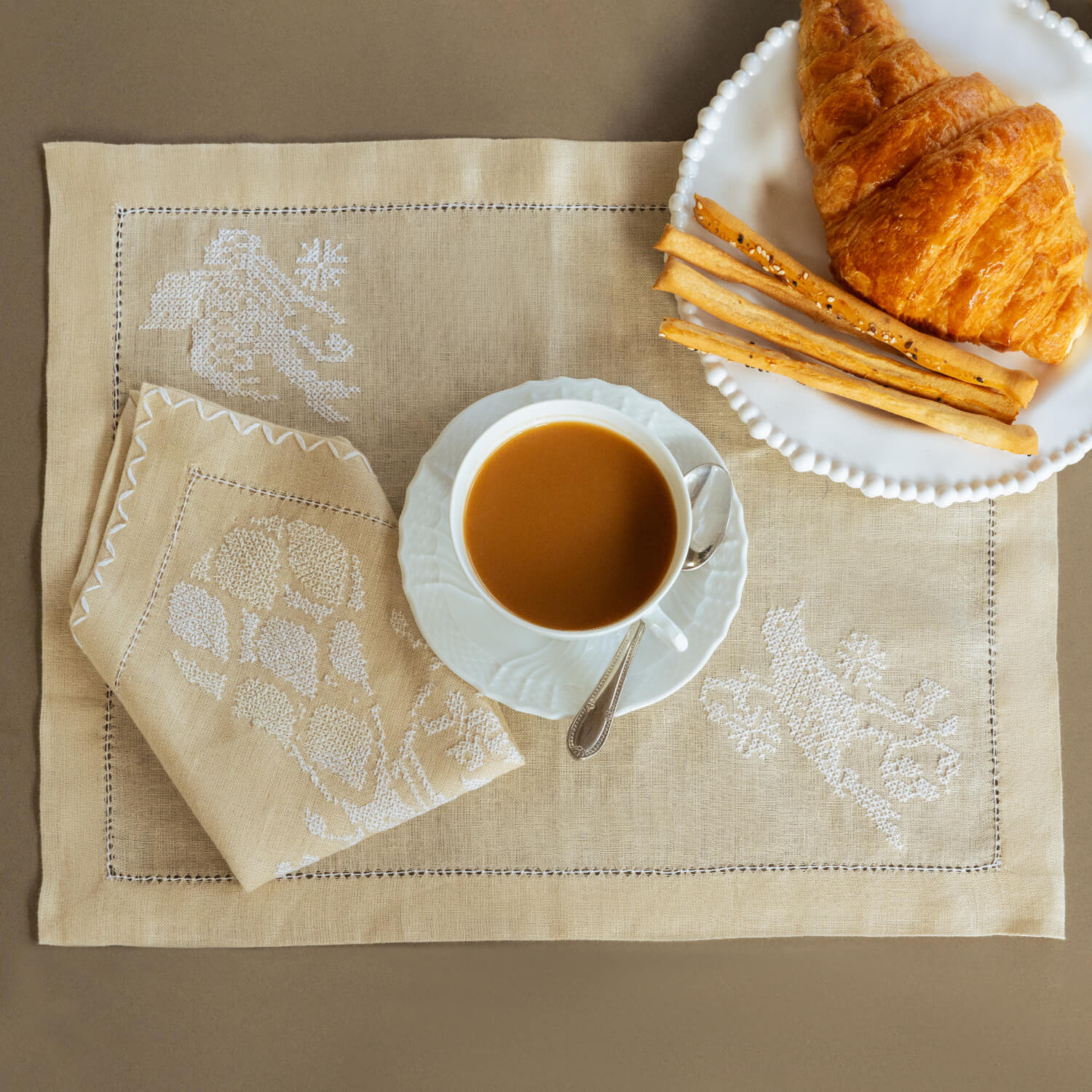 Table Linens - Mirakaa
