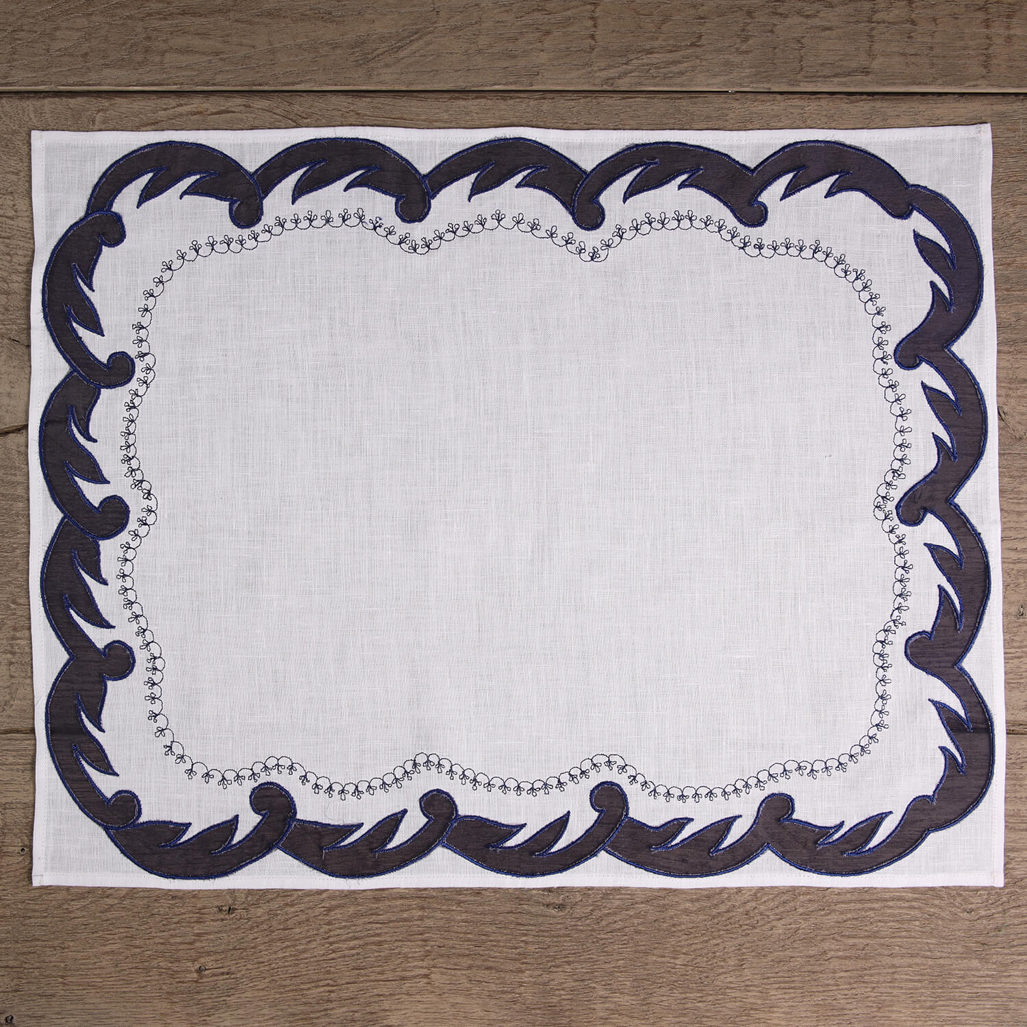 Table linens - Mirakaa
