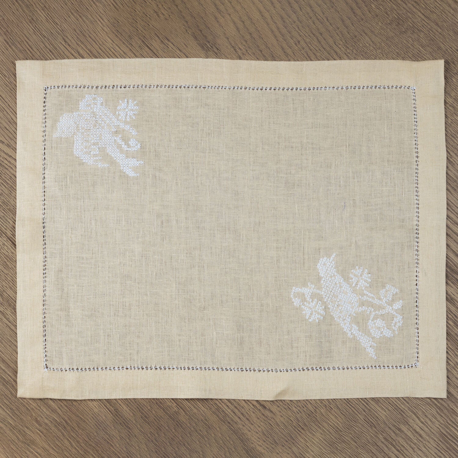 Table Linens - Mirakaa